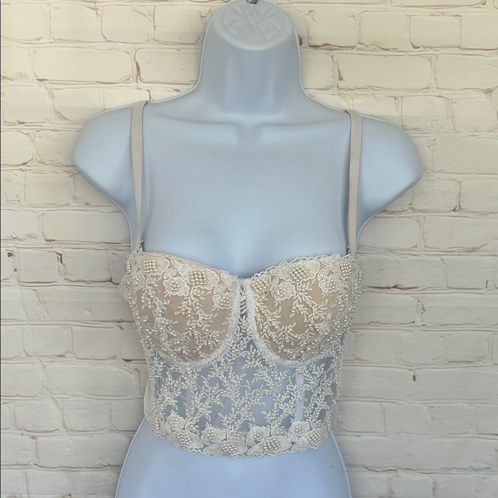 WINSOR BEADED closet crop top size small